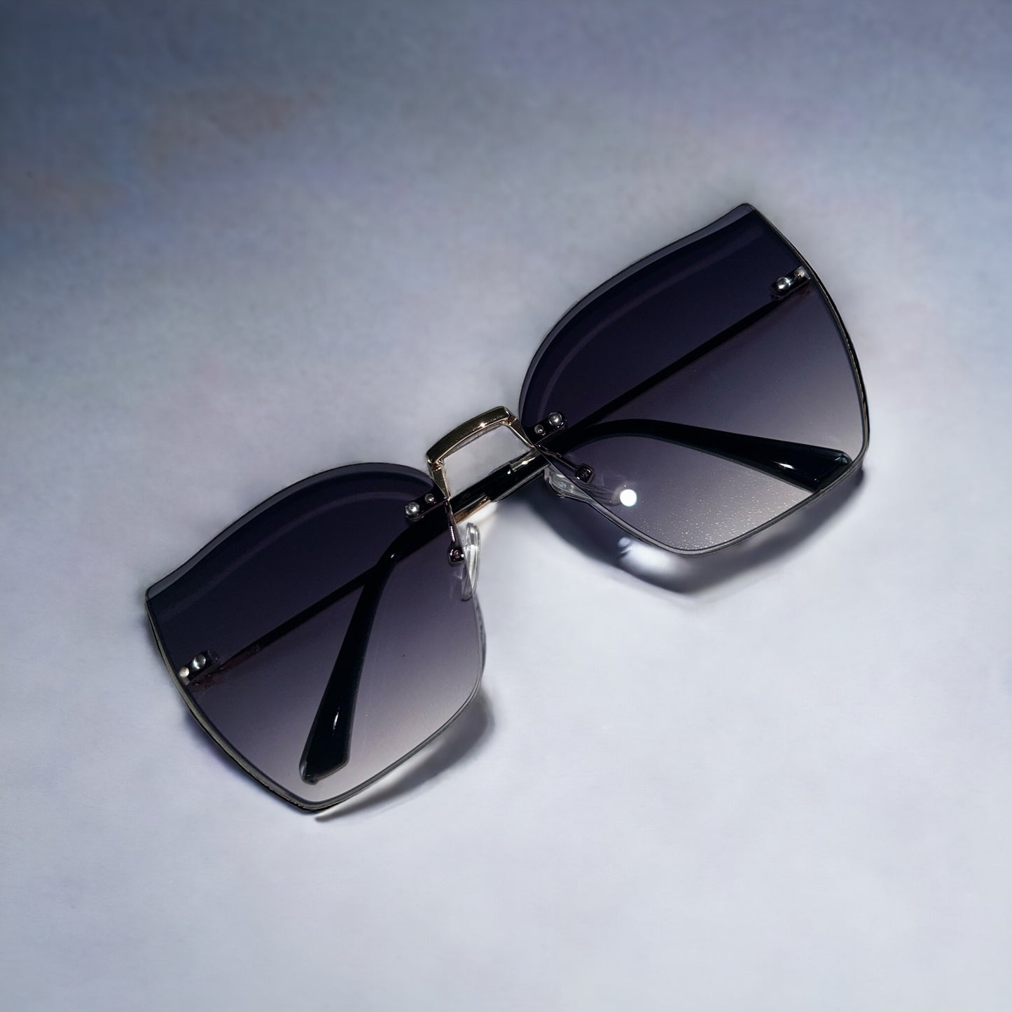 Kashpire | Corinne Bailey Rae Shades in Black M25