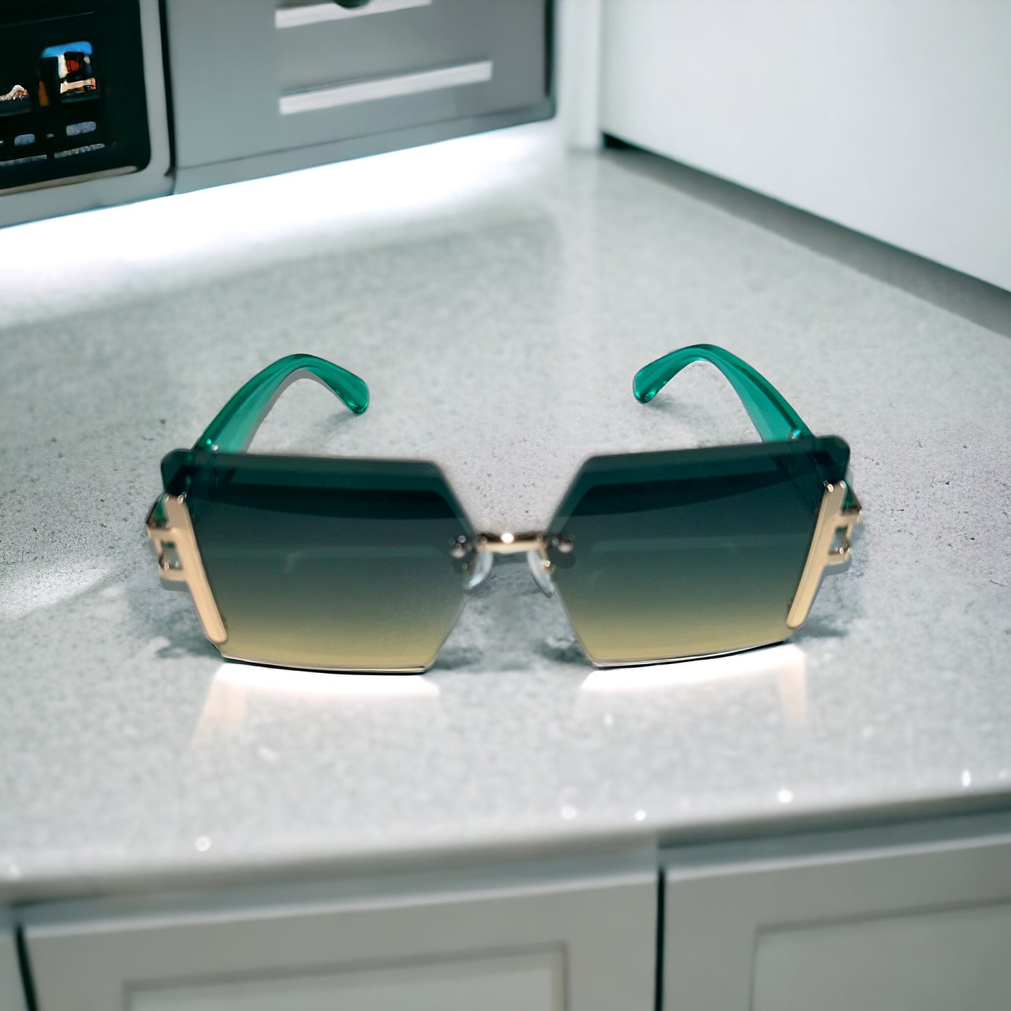 Kashpire | Temmy Shades in Green Brown | M4